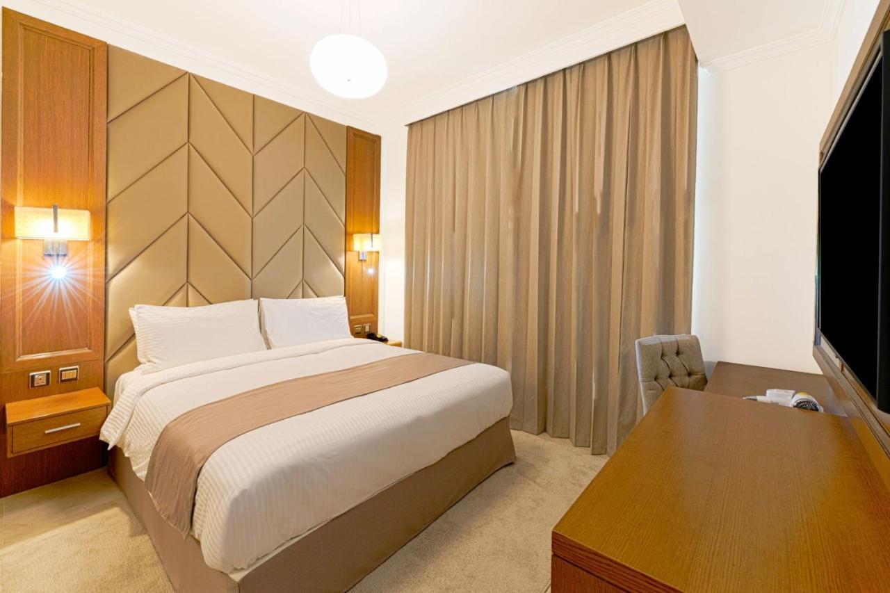 Time Moonstone Hotel Apartments ฟูไจราห์ ภายนอก รูปภาพ